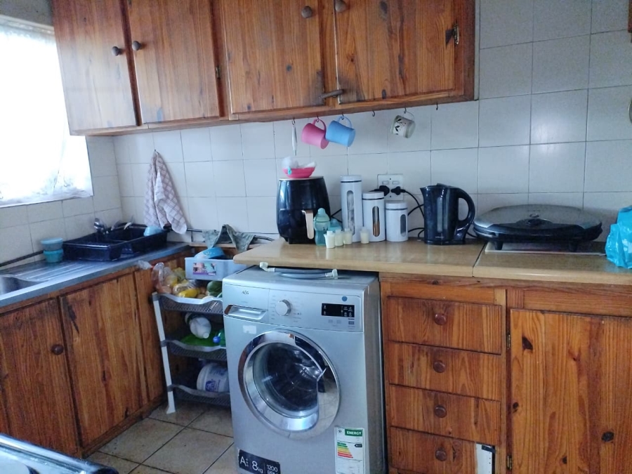 2 Bedroom Property for Sale in Rhodesfield Gauteng