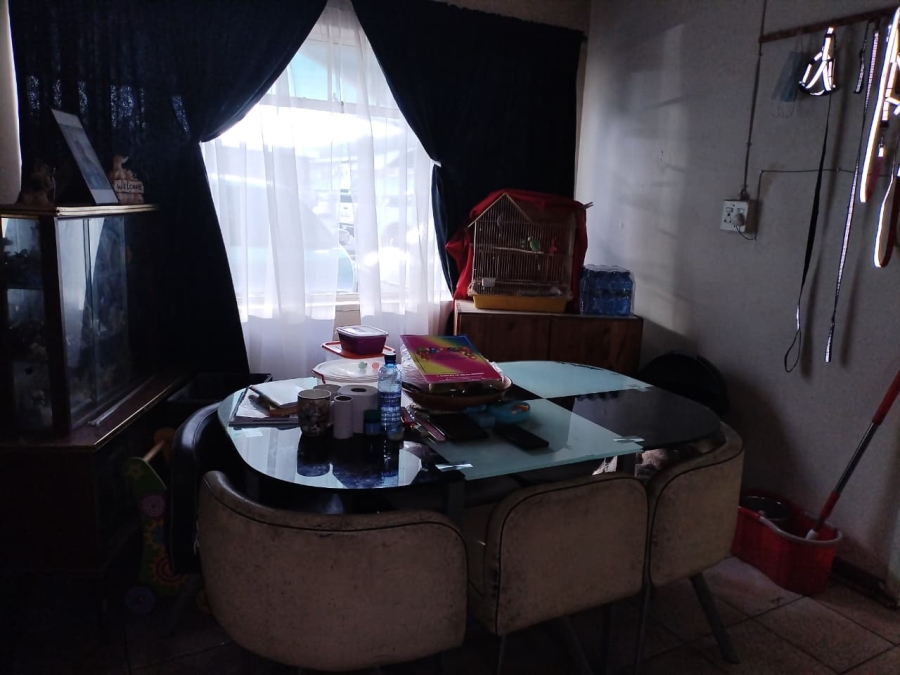 2 Bedroom Property for Sale in Rhodesfield Gauteng