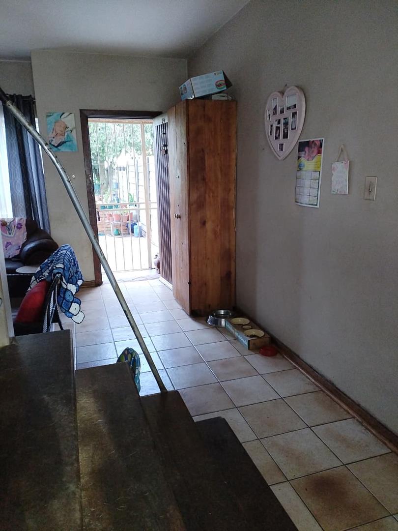 2 Bedroom Property for Sale in Rhodesfield Gauteng