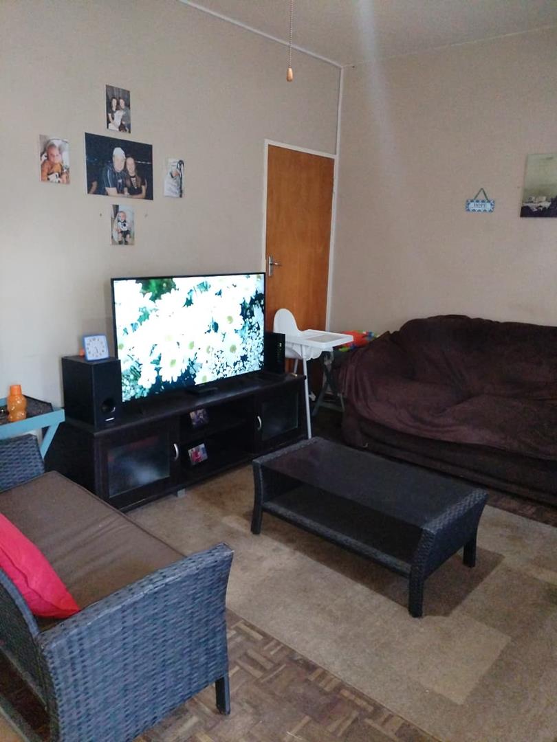 2 Bedroom Property for Sale in Rhodesfield Gauteng