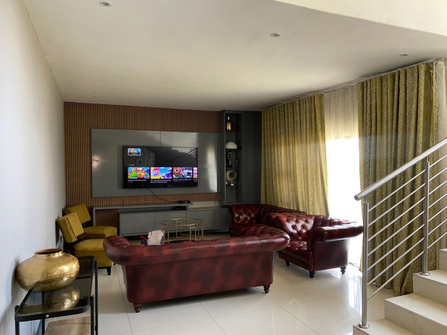 5 Bedroom Property for Sale in Sagewood Gauteng