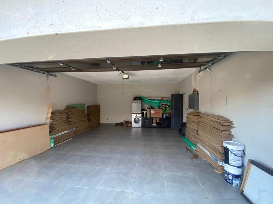 5 Bedroom Property for Sale in Sagewood Gauteng