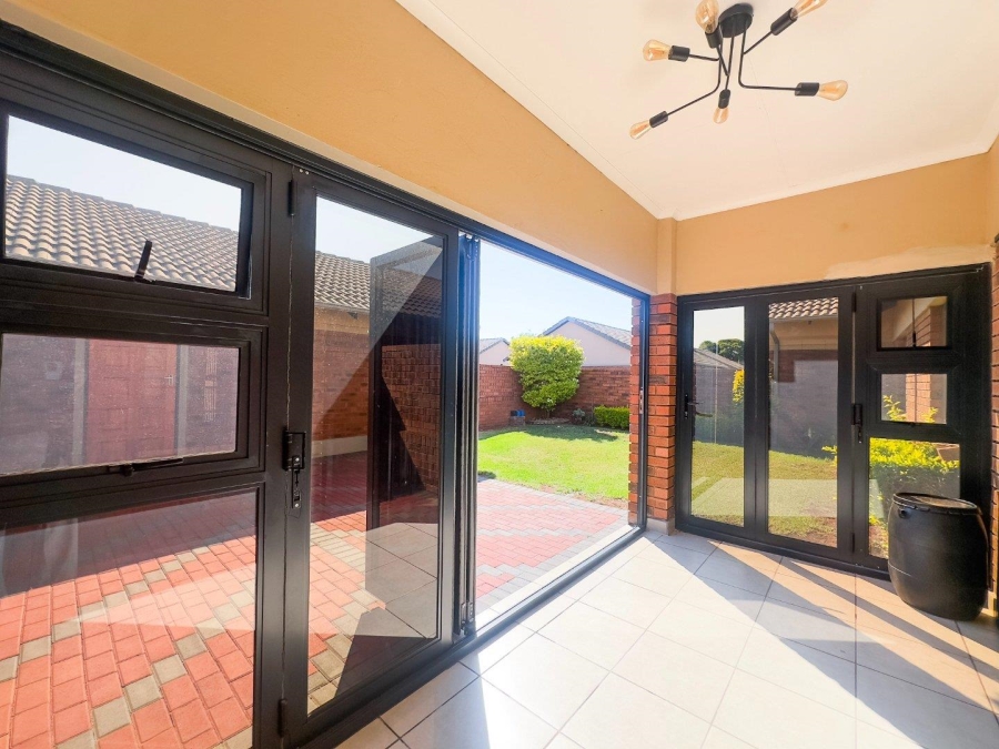 To Let 3 Bedroom Property for Rent in Equestria Gauteng