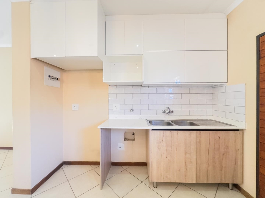 To Let 3 Bedroom Property for Rent in Equestria Gauteng