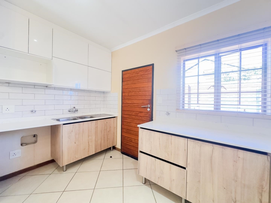 To Let 3 Bedroom Property for Rent in Equestria Gauteng