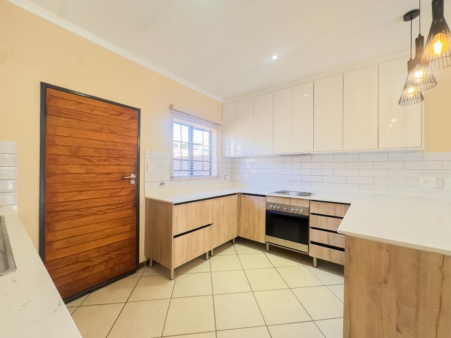 To Let 3 Bedroom Property for Rent in Equestria Gauteng