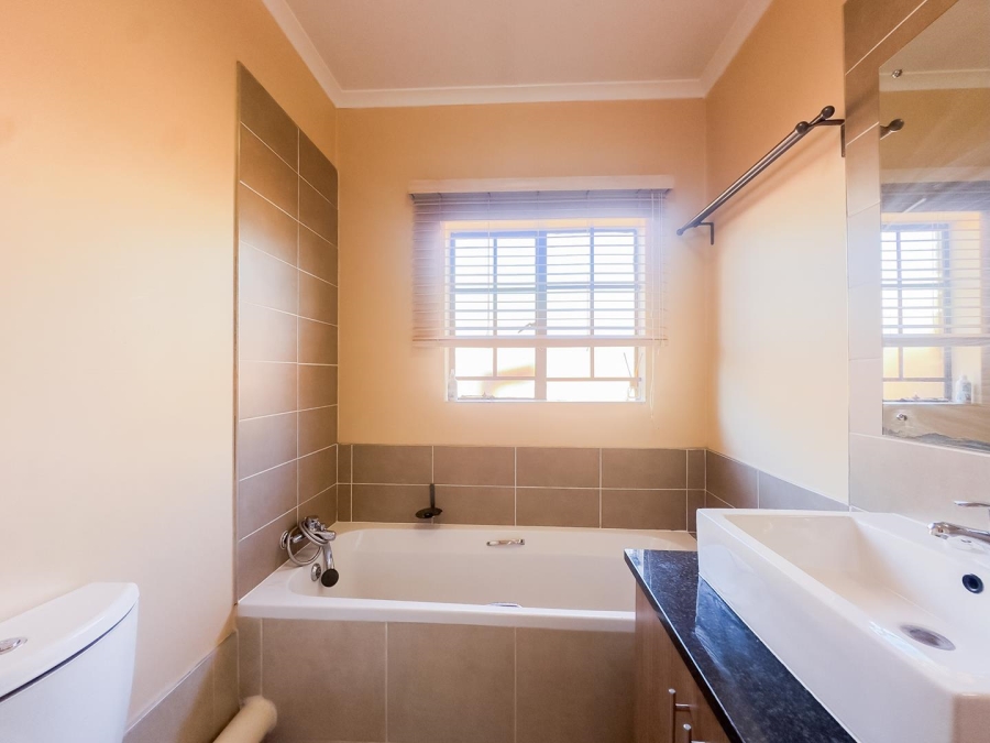 To Let 3 Bedroom Property for Rent in Equestria Gauteng