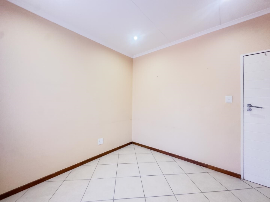 To Let 3 Bedroom Property for Rent in Equestria Gauteng