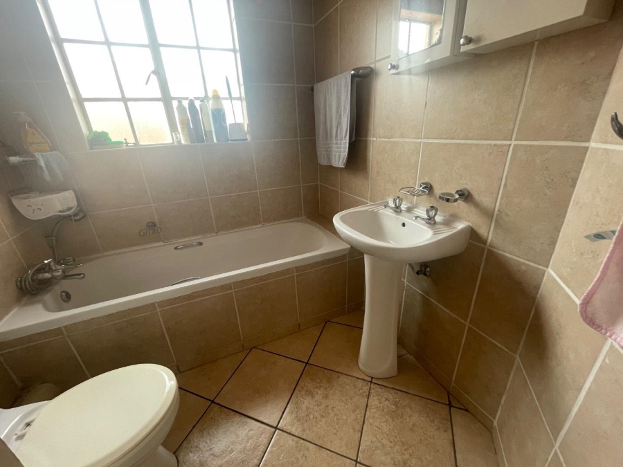 3 Bedroom Property for Sale in Terenure Gauteng