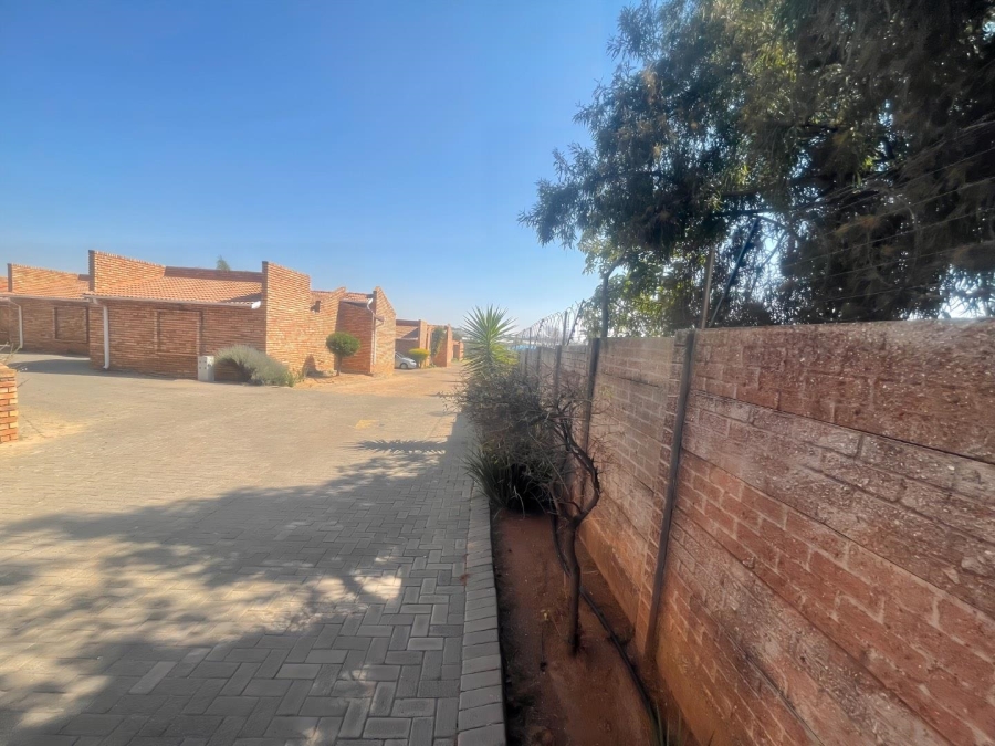 2 Bedroom Property for Sale in Terenure Gauteng