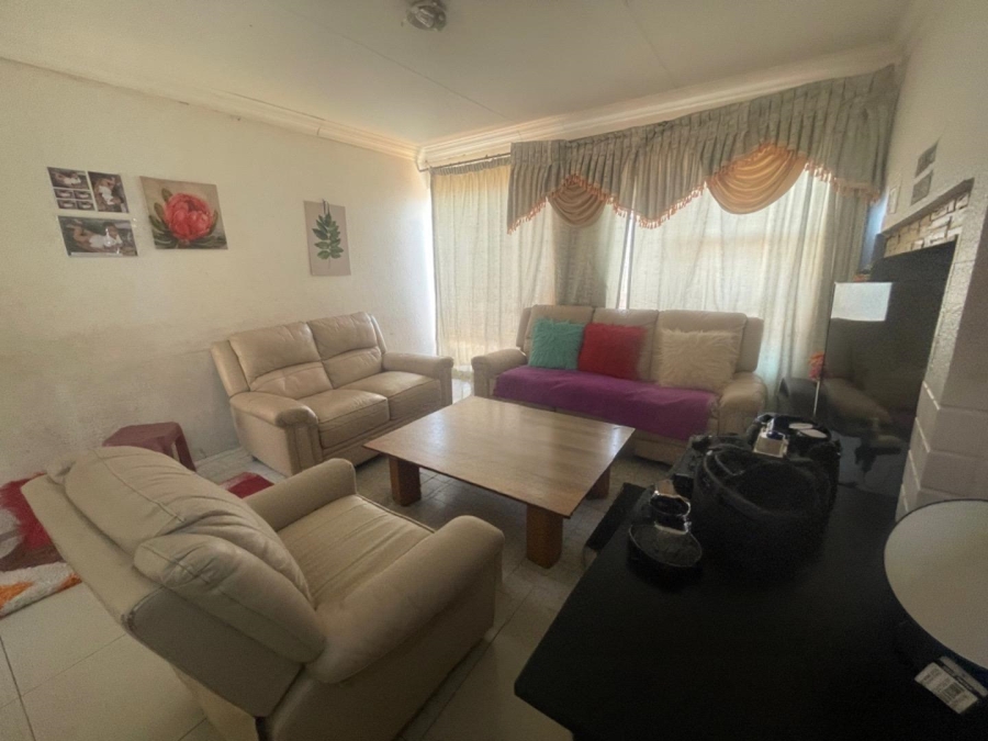 2 Bedroom Property for Sale in Terenure Gauteng