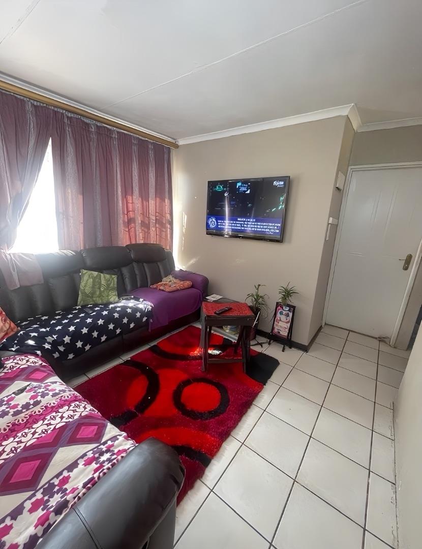 1 Bedroom Property for Sale in Terenure Gauteng