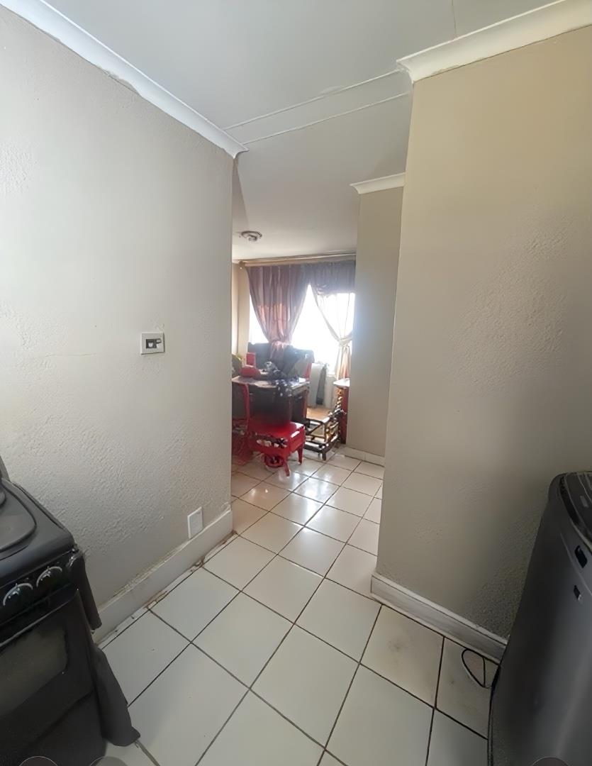 1 Bedroom Property for Sale in Terenure Gauteng
