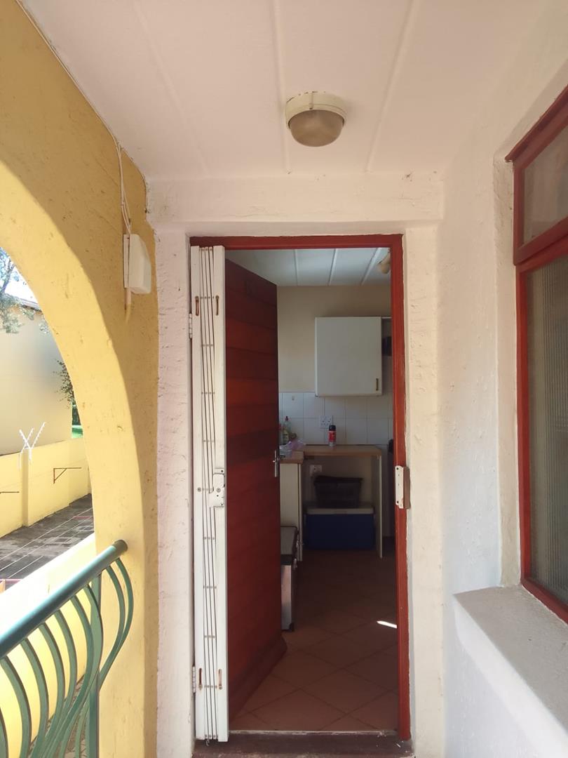 To Let 1 Bedroom Property for Rent in Sundowner Gauteng