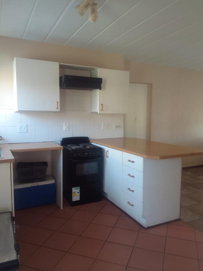 To Let 1 Bedroom Property for Rent in Sundowner Gauteng