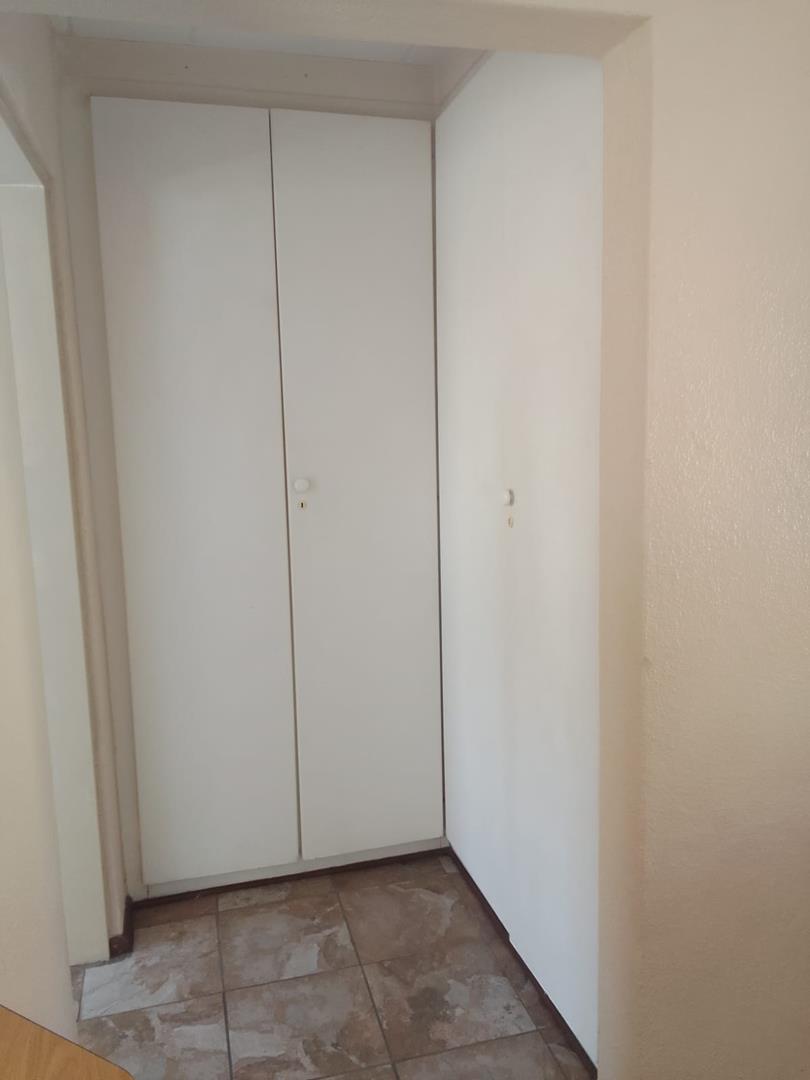 To Let 1 Bedroom Property for Rent in Sundowner Gauteng