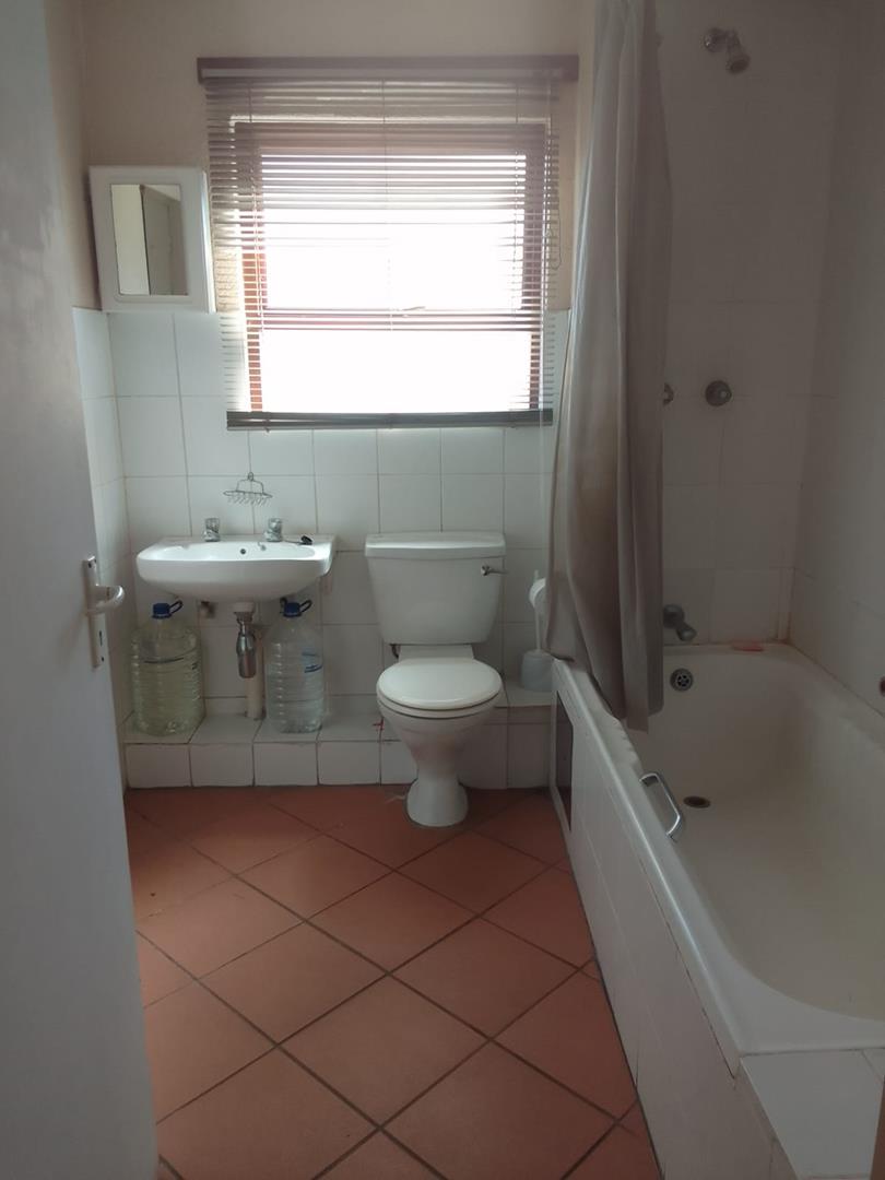 To Let 1 Bedroom Property for Rent in Sundowner Gauteng