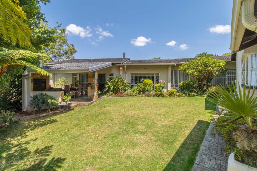 6 Bedroom Property for Sale in Robindale Gauteng