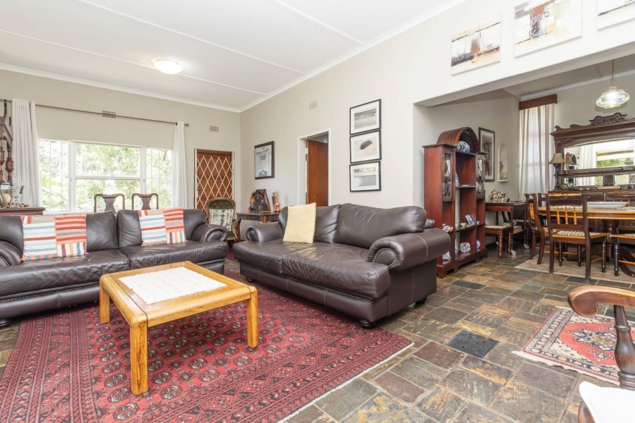 6 Bedroom Property for Sale in Robindale Gauteng