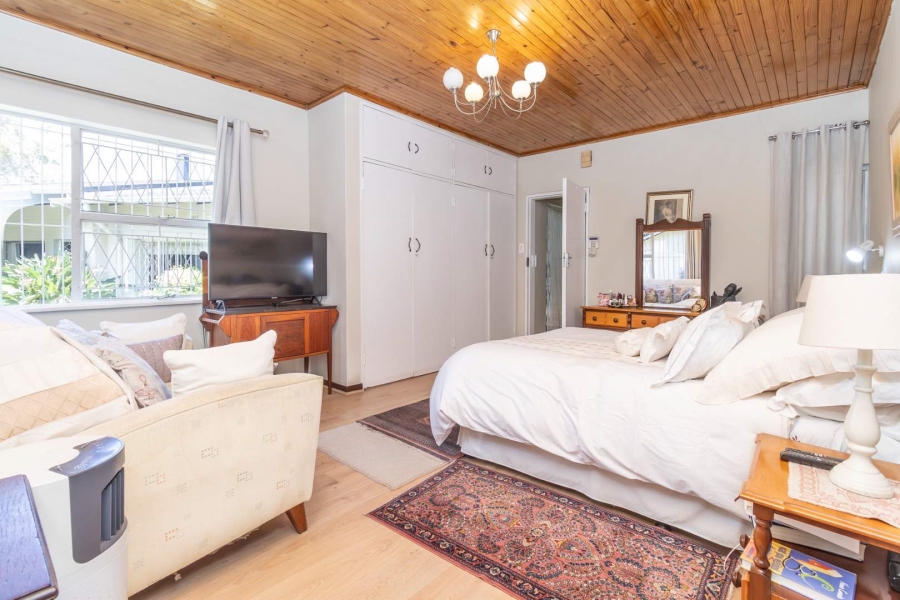 6 Bedroom Property for Sale in Robindale Gauteng