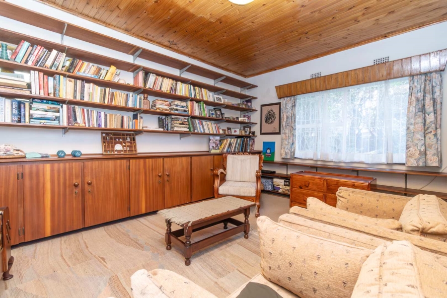 6 Bedroom Property for Sale in Robindale Gauteng