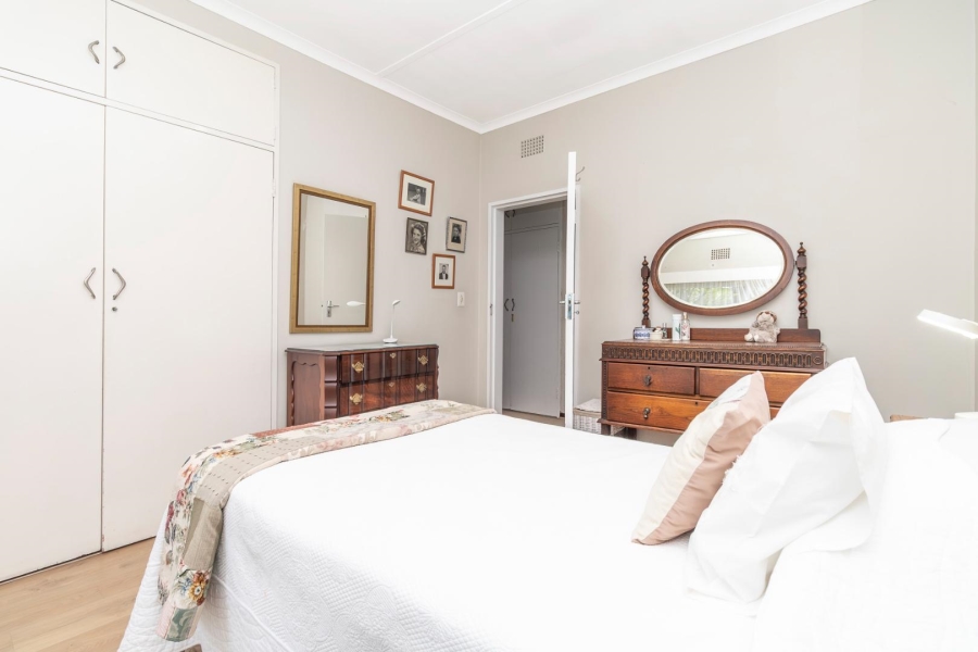 6 Bedroom Property for Sale in Robindale Gauteng