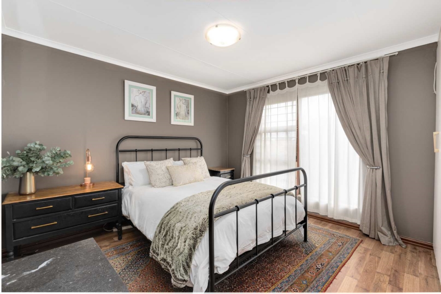 3 Bedroom Property for Sale in Radiokop Gauteng