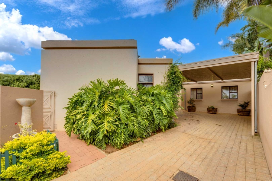 3 Bedroom Property for Sale in Radiokop Gauteng