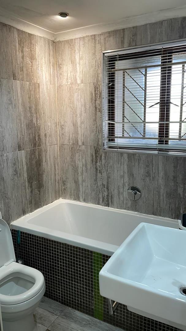 1 Bedroom Property for Sale in Morningside Gauteng