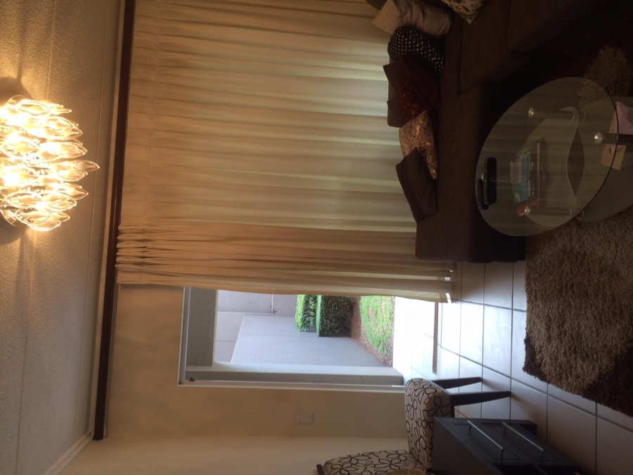 To Let 1 Bedroom Property for Rent in Bryanston Gauteng