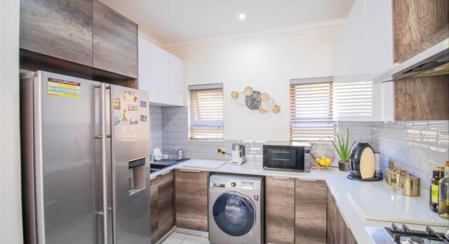 3 Bedroom Property for Sale in Halfway Gardens Gauteng