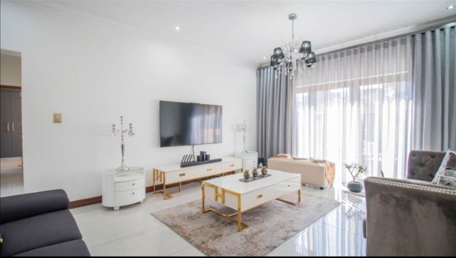 3 Bedroom Property for Sale in Halfway Gardens Gauteng