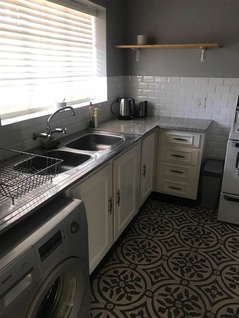 To Let 1 Bedroom Property for Rent in Sandown Gauteng
