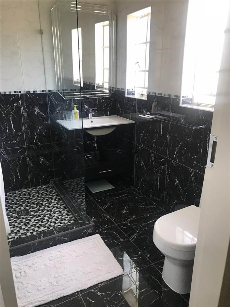 To Let 1 Bedroom Property for Rent in Sandown Gauteng