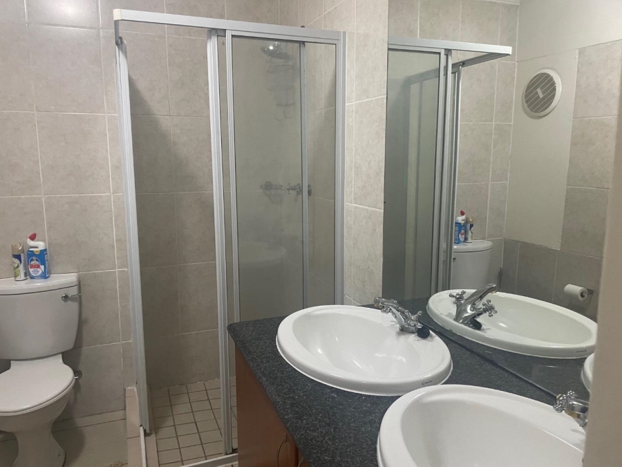 To Let 2 Bedroom Property for Rent in Sandown Gauteng