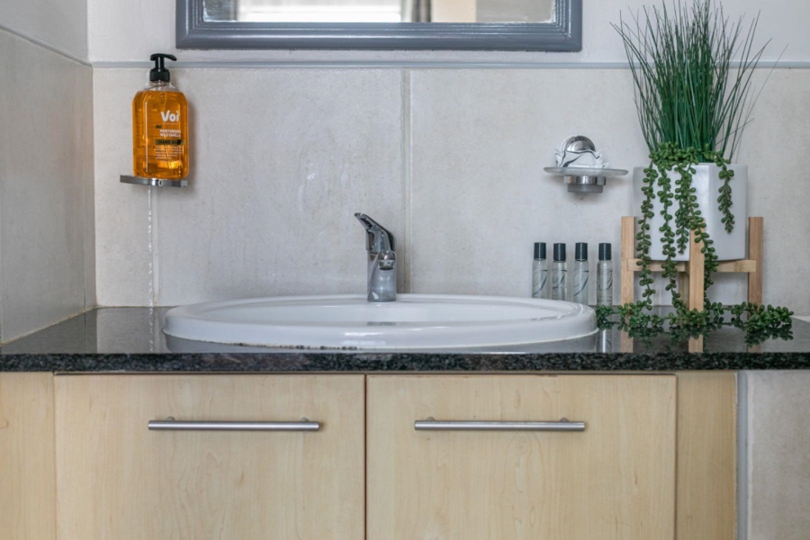 To Let 2 Bedroom Property for Rent in Morningside Gauteng