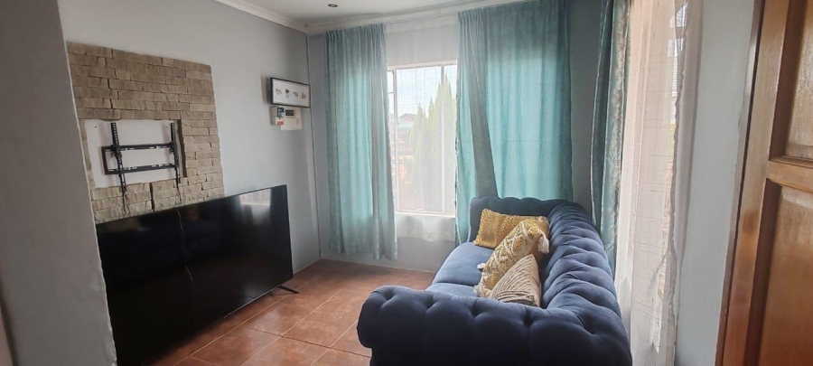 2 Bedroom Property for Sale in The Orchards Gauteng