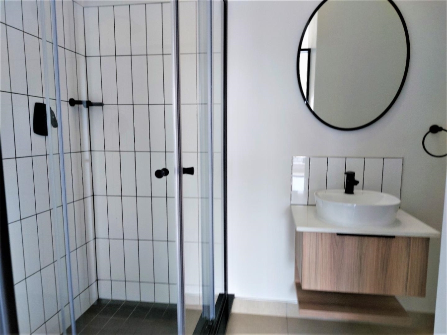 To Let 2 Bedroom Property for Rent in Mulbarton Gauteng