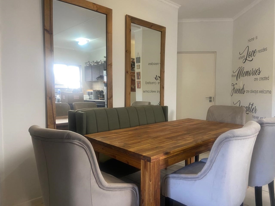 To Let 2 Bedroom Property for Rent in Oakdene Gauteng