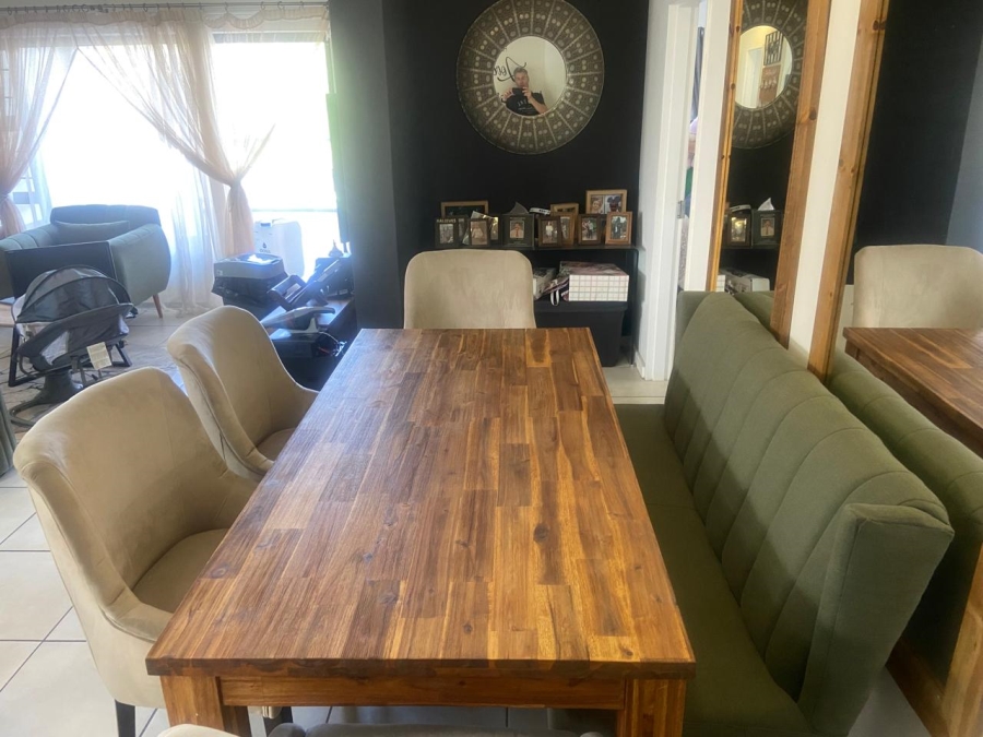 To Let 2 Bedroom Property for Rent in Oakdene Gauteng