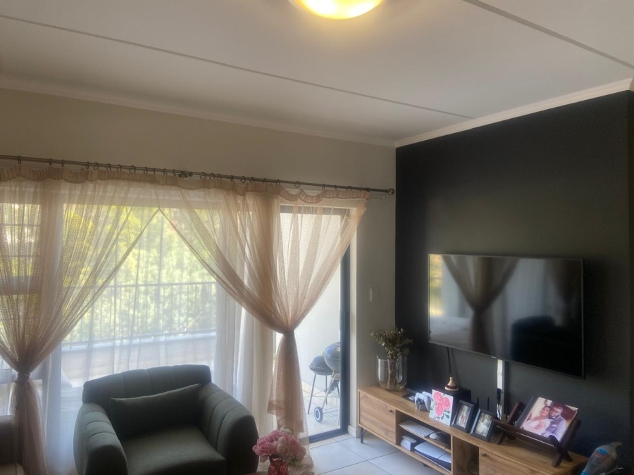 To Let 2 Bedroom Property for Rent in Oakdene Gauteng