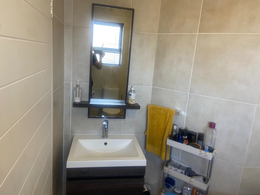 To Let 2 Bedroom Property for Rent in Oakdene Gauteng