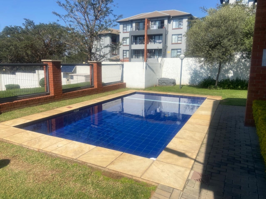 To Let 2 Bedroom Property for Rent in Oakdene Gauteng