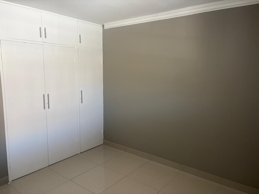 To Let 2 Bedroom Property for Rent in Sandown Gauteng
