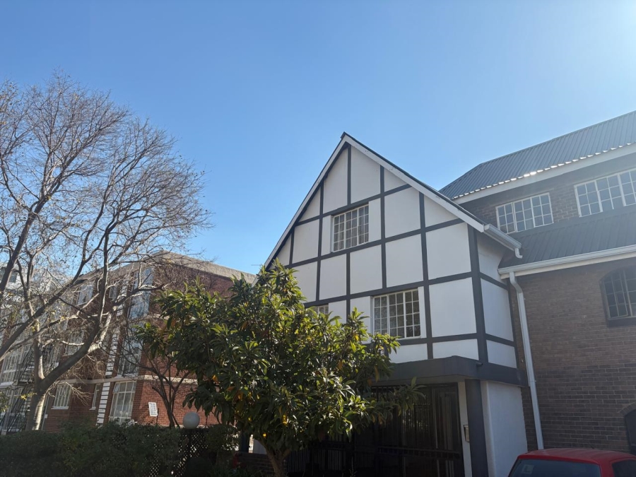 To Let 2 Bedroom Property for Rent in Sandown Gauteng