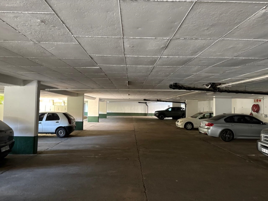 To Let 2 Bedroom Property for Rent in Sandown Gauteng