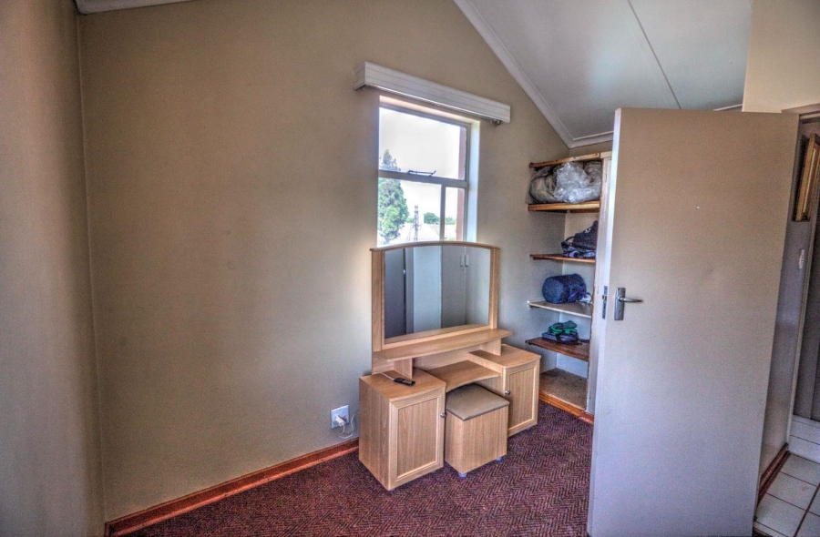 To Let 3 Bedroom Property for Rent in Bonaero Park Gauteng