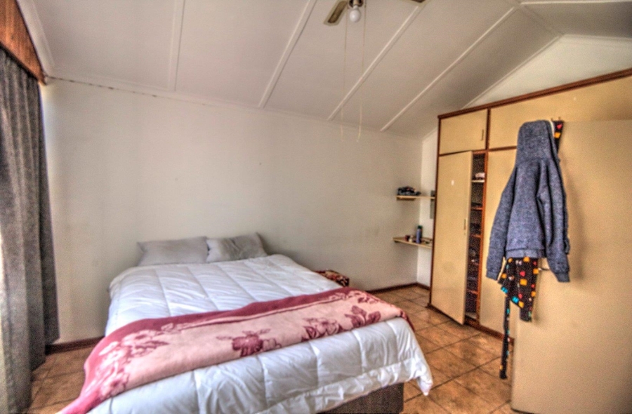 To Let 3 Bedroom Property for Rent in Bonaero Park Gauteng