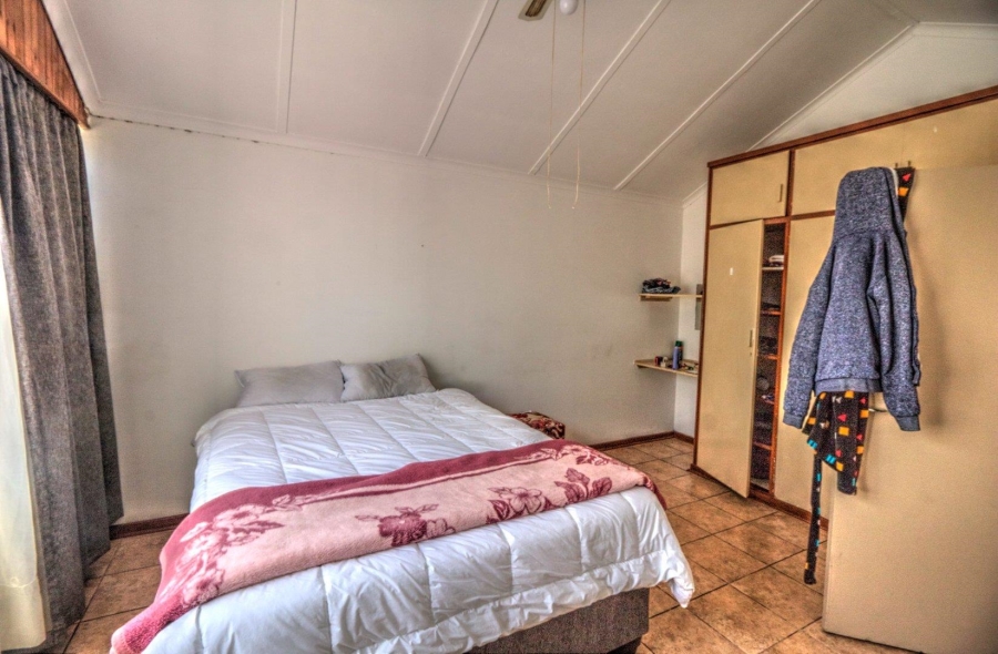 To Let 3 Bedroom Property for Rent in Bonaero Park Gauteng