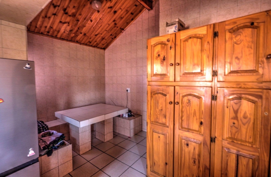 To Let 3 Bedroom Property for Rent in Bonaero Park Gauteng